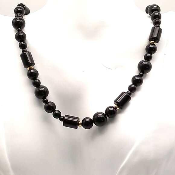 Monet Black Lucite Beaded Gold-tone Accent Necklace Sister Clasp Lightweight NWO - Picture 3 of 9